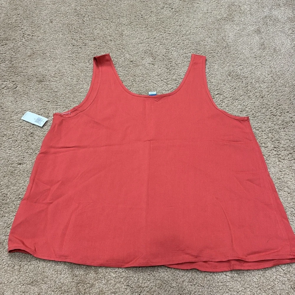 Old Navy women tank. Medium. NWT! - Picture 5 of 5